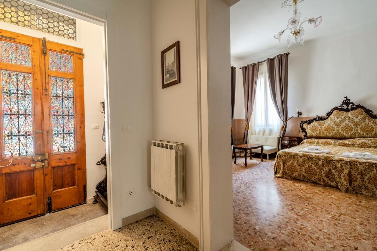 Queen House Venezia Apartamento *