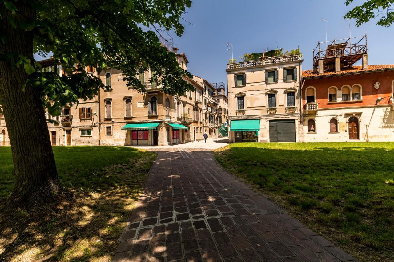 Queen House Venezia Apartamento